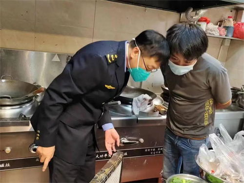堅(jiān)守防線，共克時(shí)艱 疫情防控中餐飲與住宿服務(wù)食品安全監(jiān)管隊(duì)伍在行動(dòng)